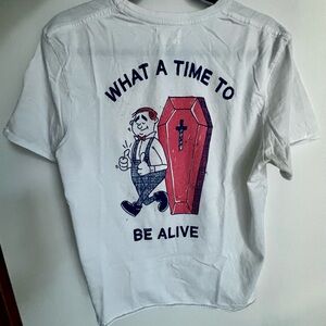 Cotton On White 2017 what a time to be alive sz XL (very small)